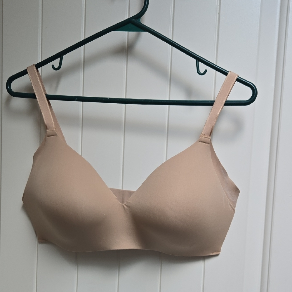 Knix Soft Beige Seamless Bra Size 6